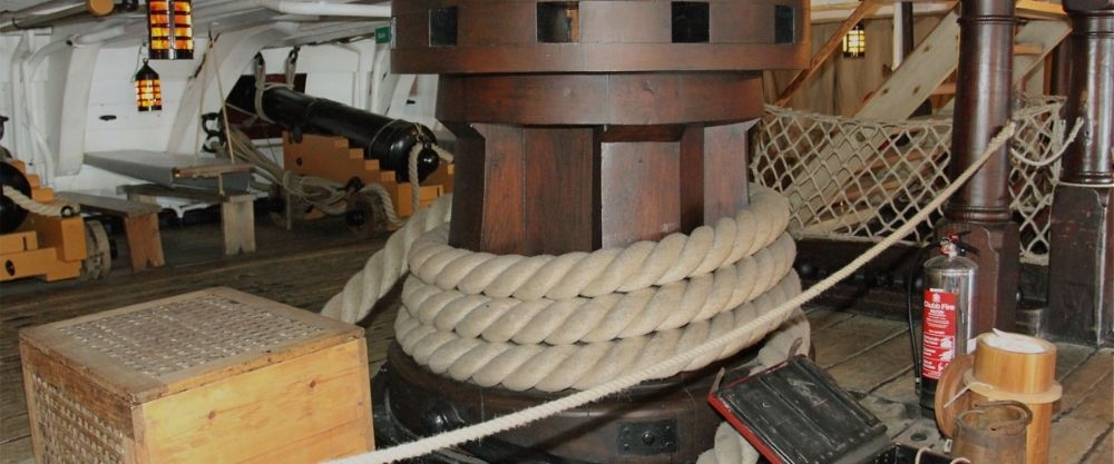 The capstan of HMS Victory is enormous, as is the anchor rope. 