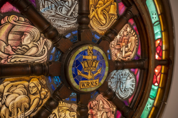 The W.R.N.S stained glass is viewable at the Fleet Air Arm Museum. 